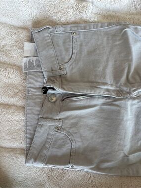 Divided Women's Wide Leg Jeans in Light Gray